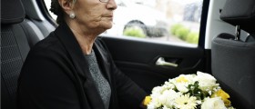 Grief Vs Depression: What's The Difference And When Does Grief Become Depression?